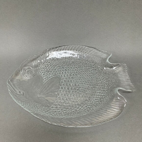 Arcoroc France Fish Clear Textured Glass Plate 10 3/4" - Picture 2 of 4